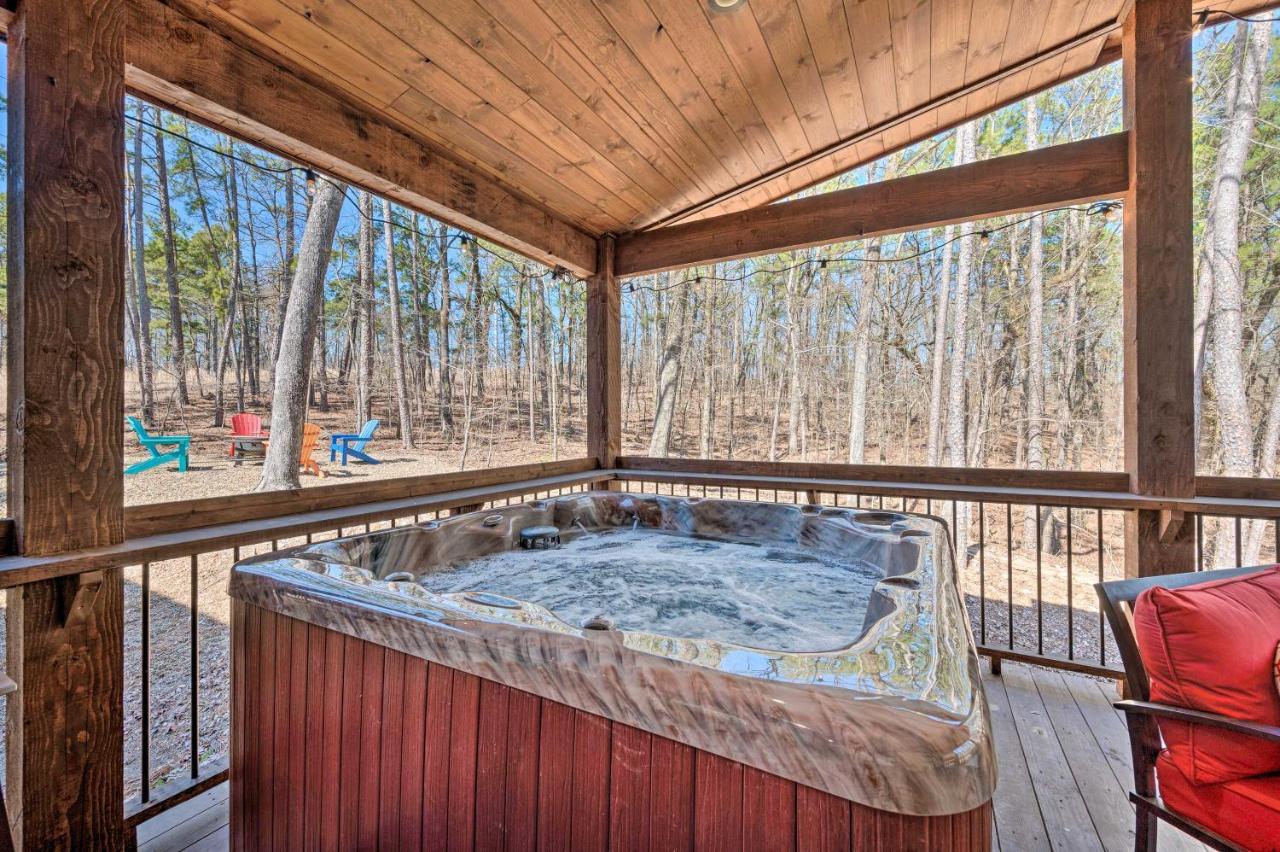 Luxury Cabin Getaway 1 Mi To Broken Bow Lake! מראה חיצוני תמונה